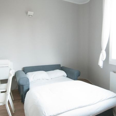 Blanco Apartment - Ambrogiohost Болоня Екстериор снимка