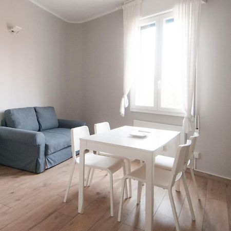 Blanco Apartment - Ambrogiohost Болоня Екстериор снимка
