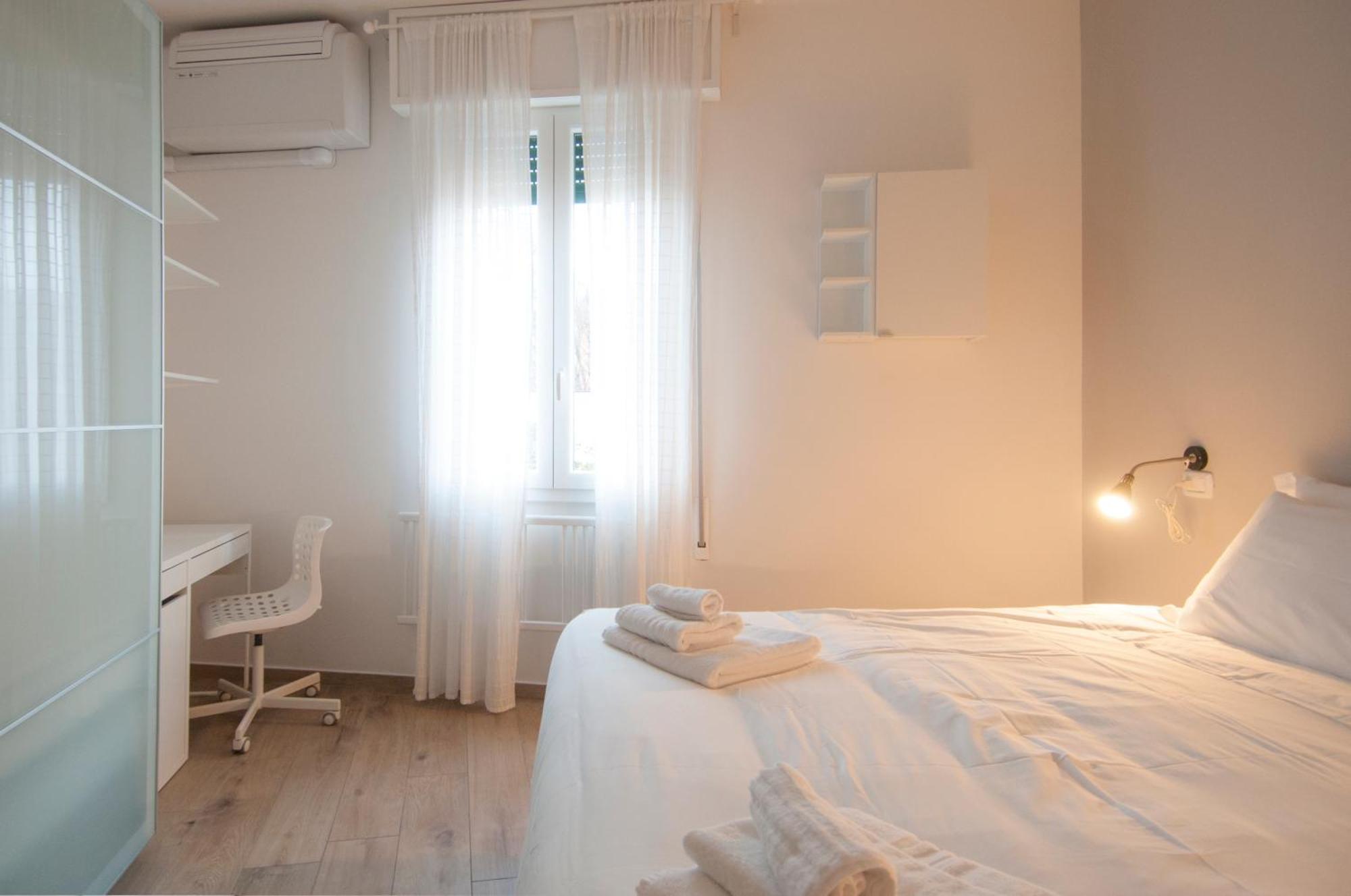 Blanco Apartment - Ambrogiohost Болоня Екстериор снимка