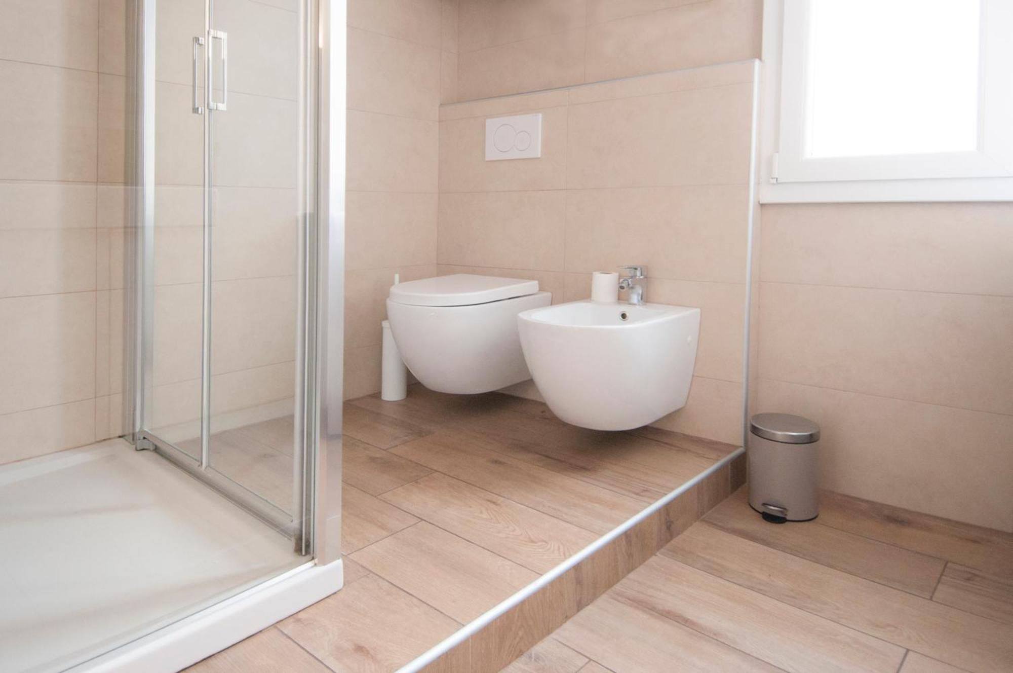 Blanco Apartment - Ambrogiohost Болоня Екстериор снимка