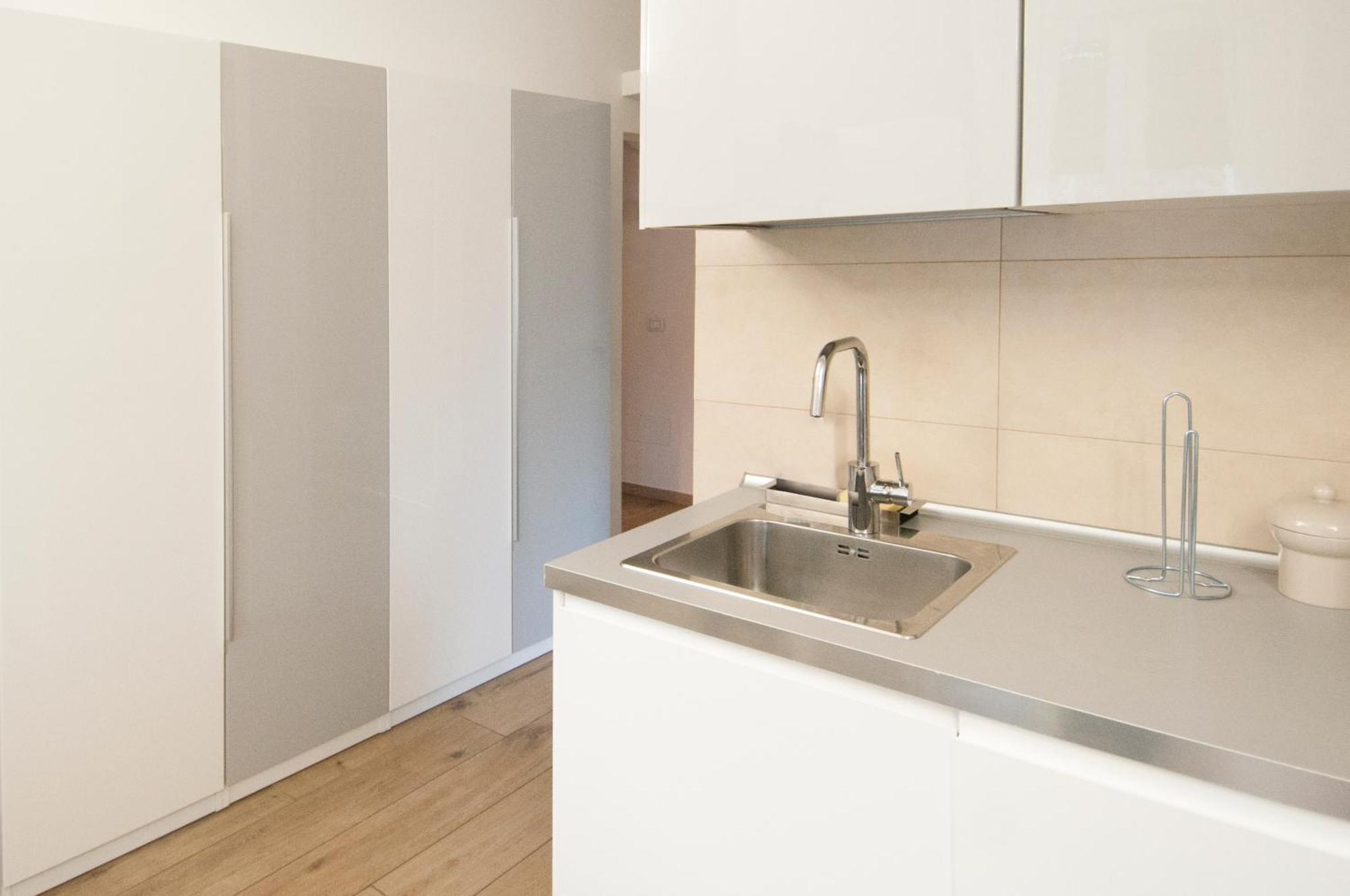 Blanco Apartment - Ambrogiohost Болоня Екстериор снимка