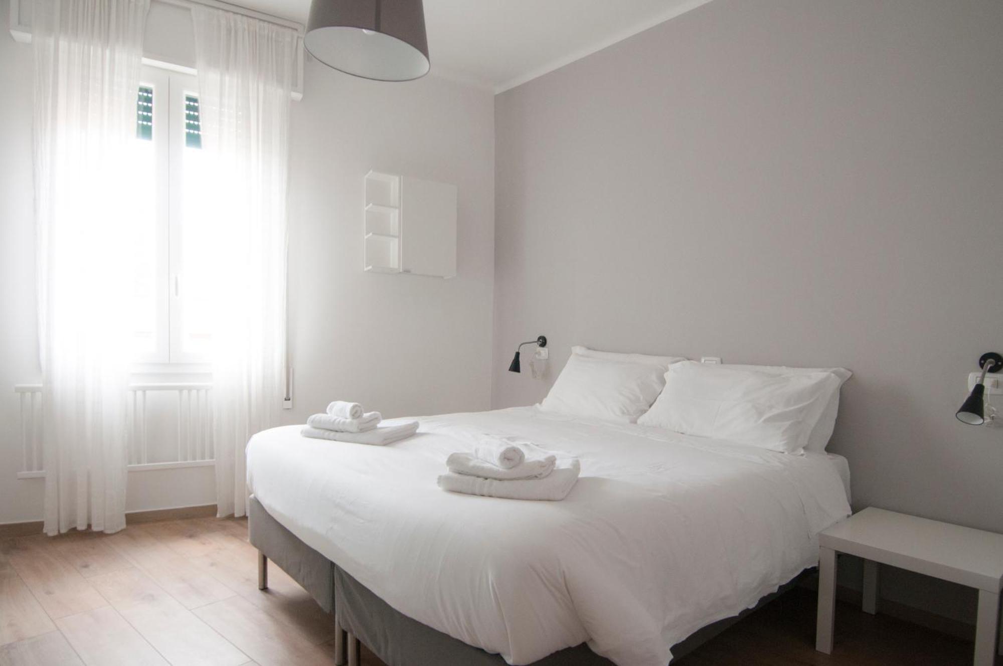 Blanco Apartment - Ambrogiohost Болоня Екстериор снимка